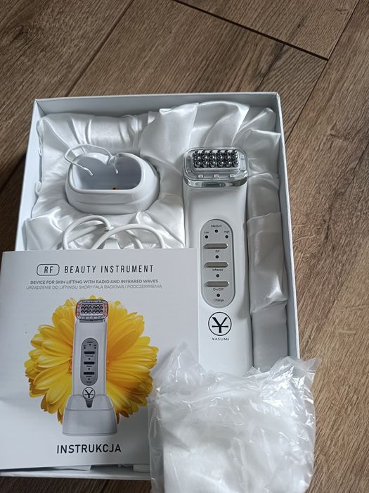 Urządzenie do liftingu twarzy