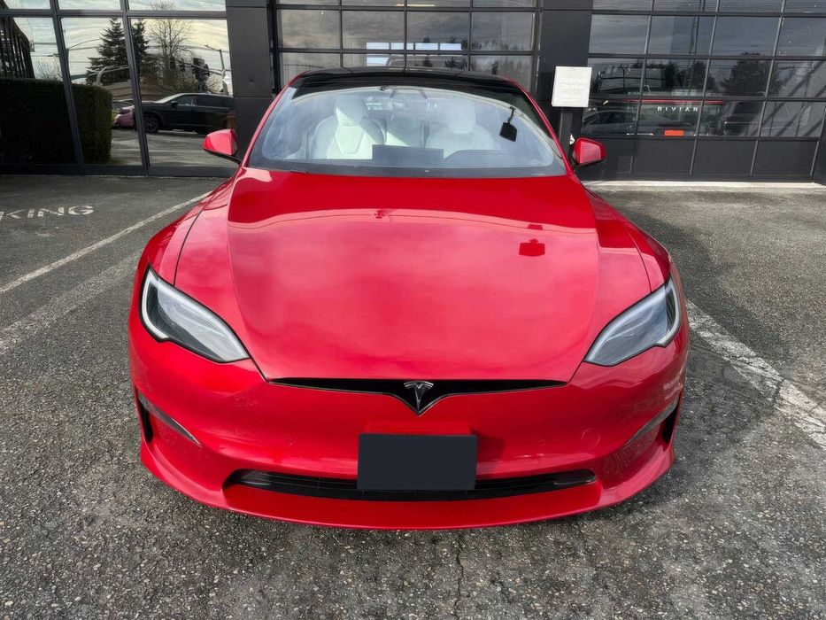 Tesla Model S      2022