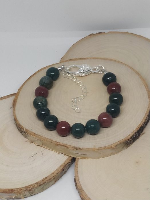 Bransoletka z niespotykanego heliotropu czyli krwawnika