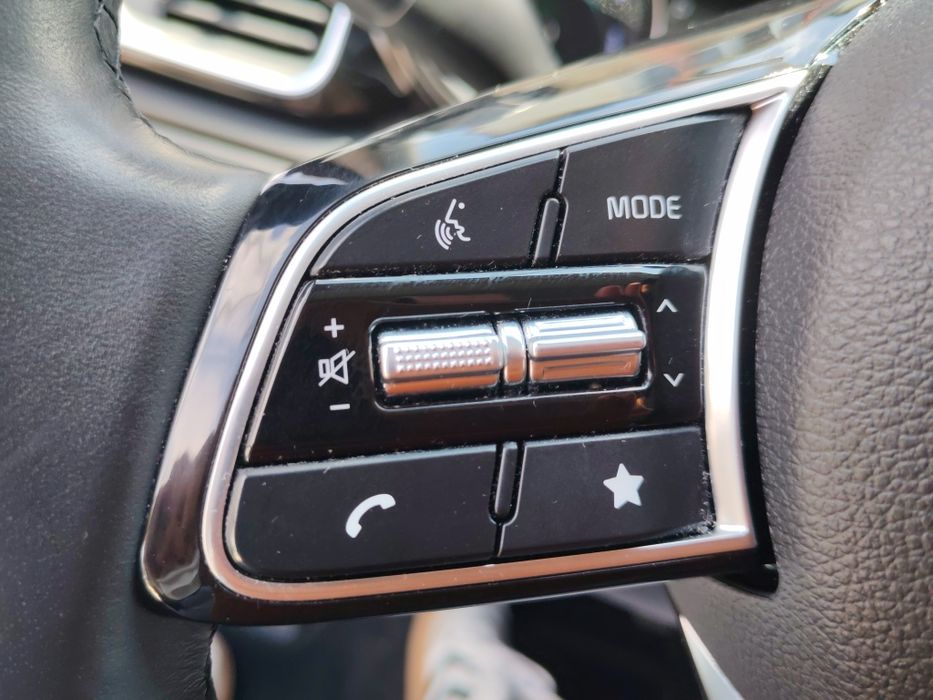 Kia Xceed plug in híbrido 2024, garantia do fabricante até 2031   32000km, 1Dono muito estimado