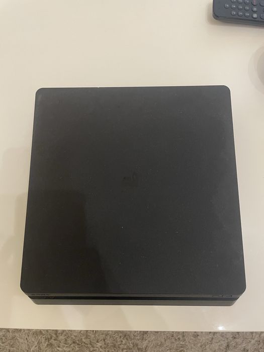 PS4 muito pouco usada