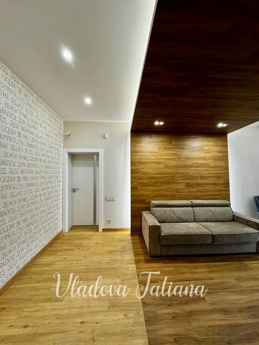 0% комиссии! Продажа шикарного ДОМА в Совиньоне, бассейн, цоколь