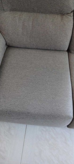 Sofá cinzento quase novo