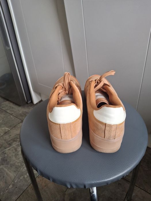 Buty  sportowe 41