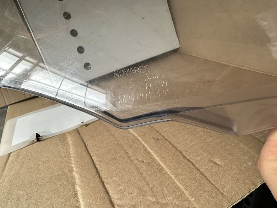 Скло,  вітровик YAMAHA FZ1R  2006-2015 NOVAREX AS6/7 M 230