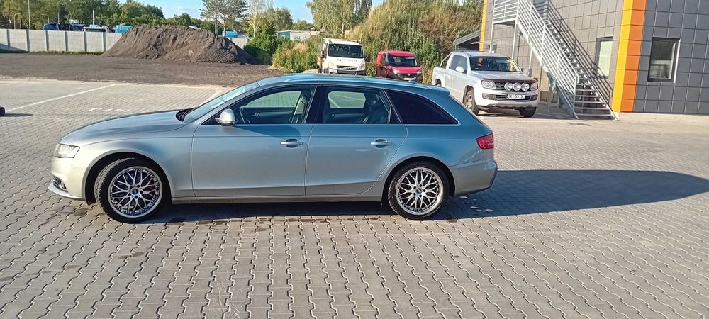 Audi A4 Avant