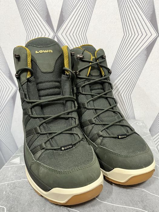 Buty trekkingowe górskie zimowe Goretex Lowa montreal gtx 42