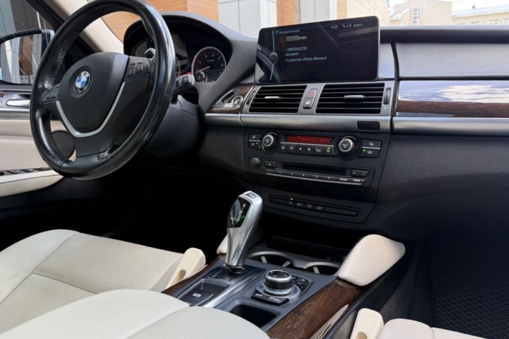 Автомобіль bmw x6 2012