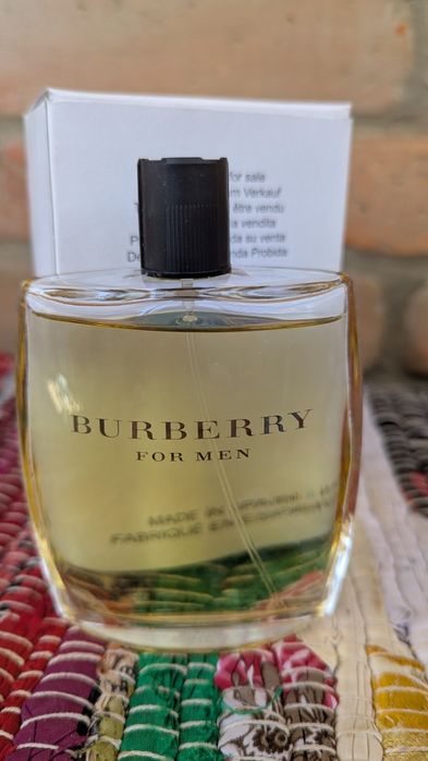 Парфуми та парфумована вода.