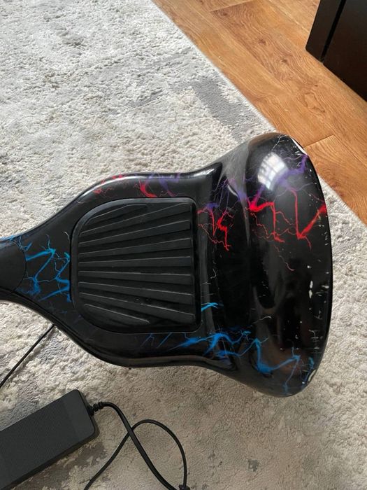 Гіроборд 10” з Bluetooth та зарядним пристроєм – у хорошому стані