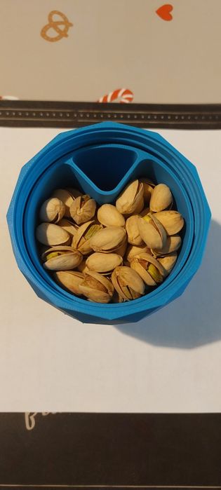 Pojemnik na pistacje