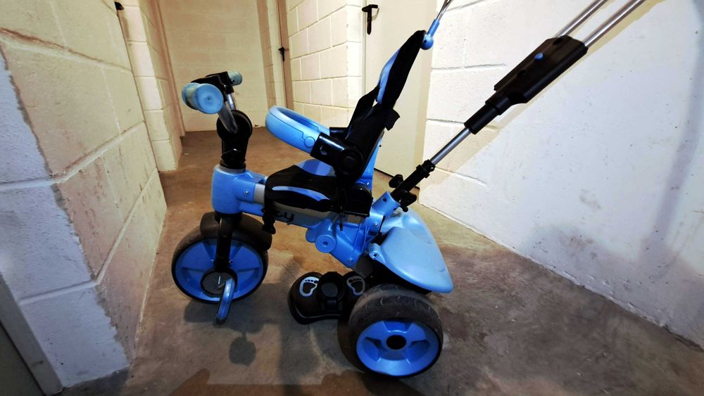 Vendo triciclo city azul