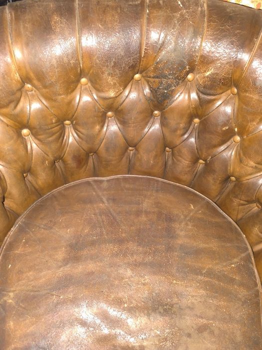 2  cadeirões chesterfield