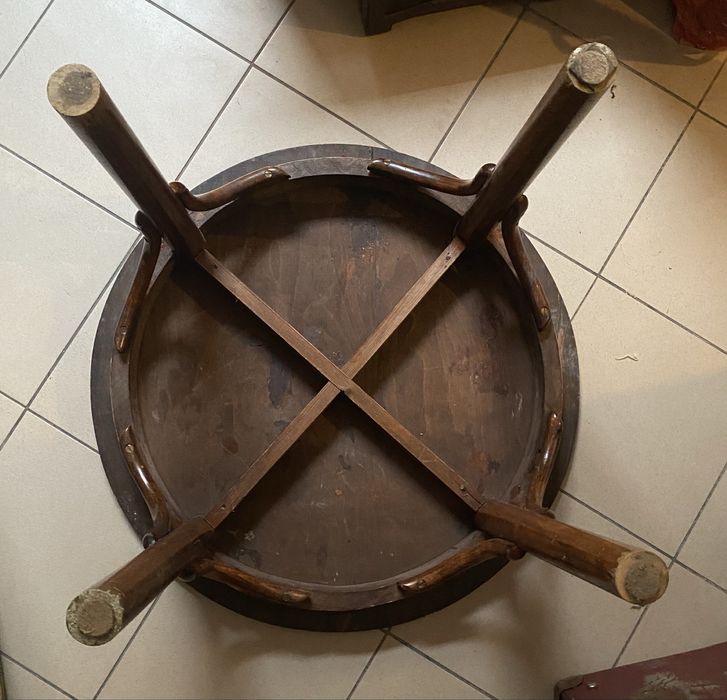 Okragły stolik kawowy