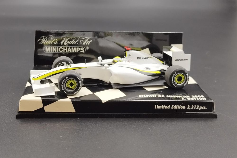 1:43 F1 Brawn GP J Button Showcar 2009 Minichamps