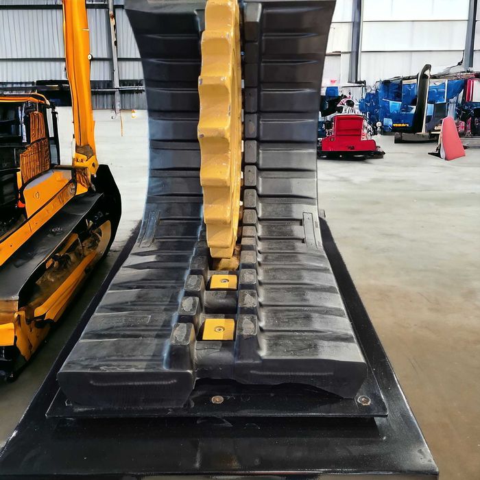 Rolka jezdna Bobcat 320, 321, 322, 323, E16, E19