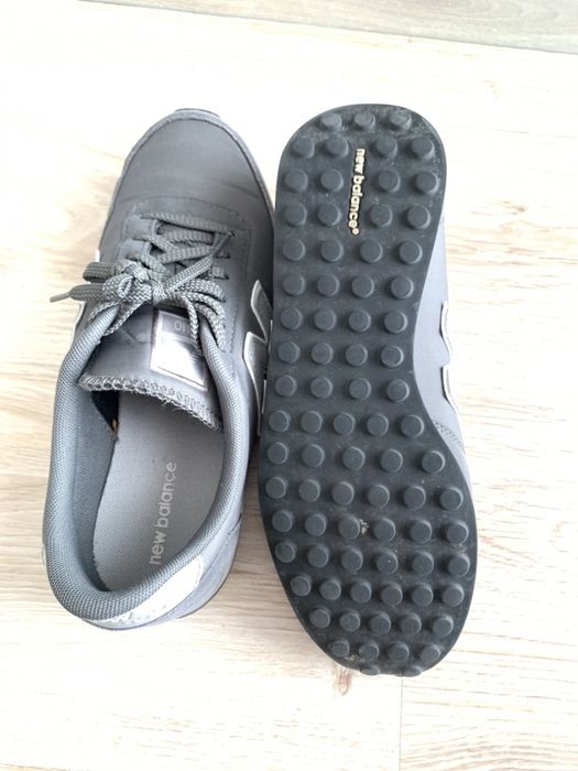 Vendo New Balance 410