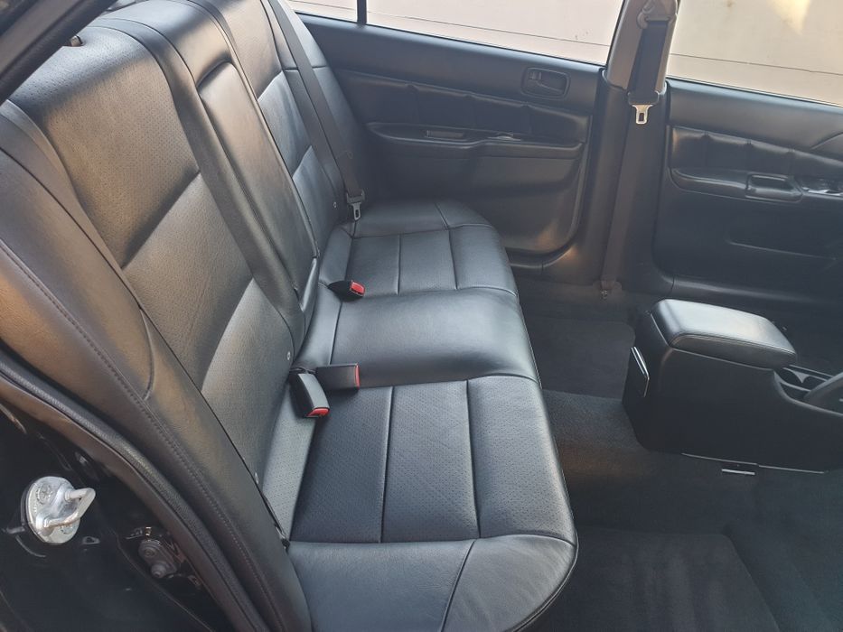 Bancos trás Mitsubishi evo