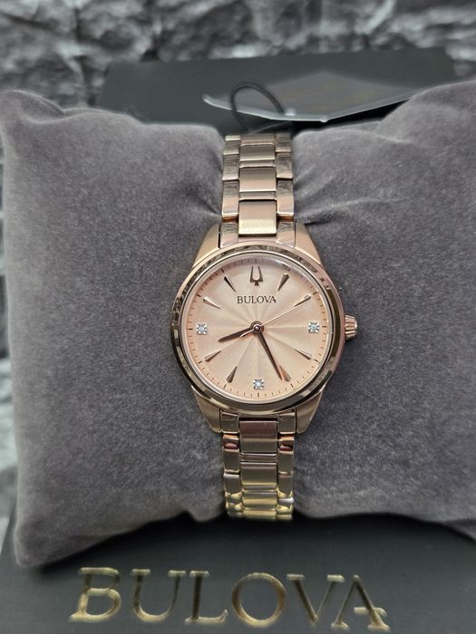 Жіночий годинник Bulova 97P151 бренд подарунок