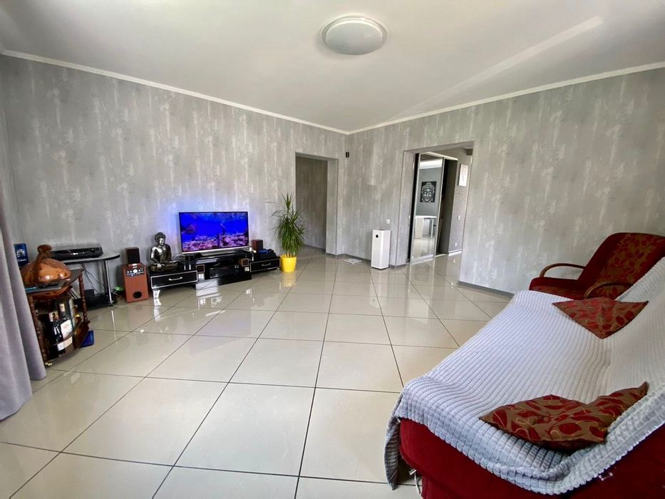 продам дом 143 кв. м 12 соток участок