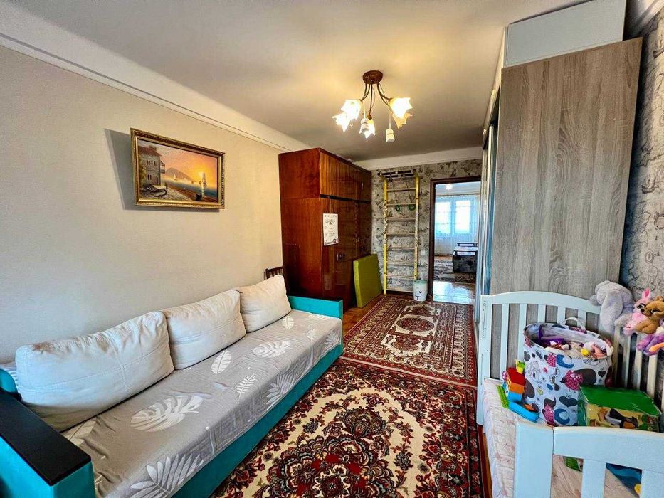 Продам 3х комнатную квартиру район "Александровского рынка"