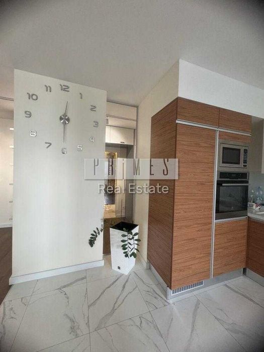 Продаж 3-кімнатної квартири 107 м² Лук'янівка, вул. Казарменна