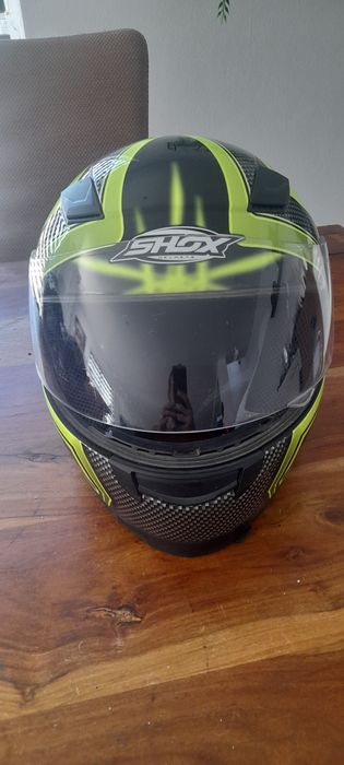 Capacetes como novos