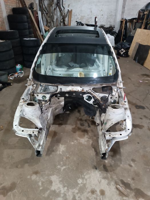 Кузов bmw f30 чверть передня bmw f30 криша бмв ф30 чверть bmw f30