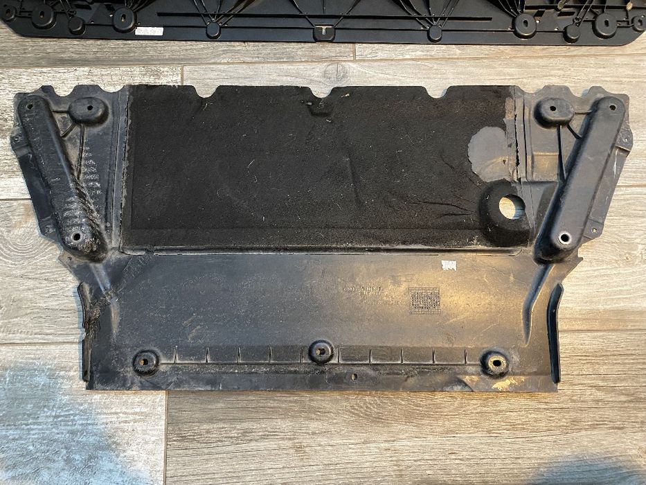 Захист двигуна захист переднього бампера Audi A4 B9 S Line