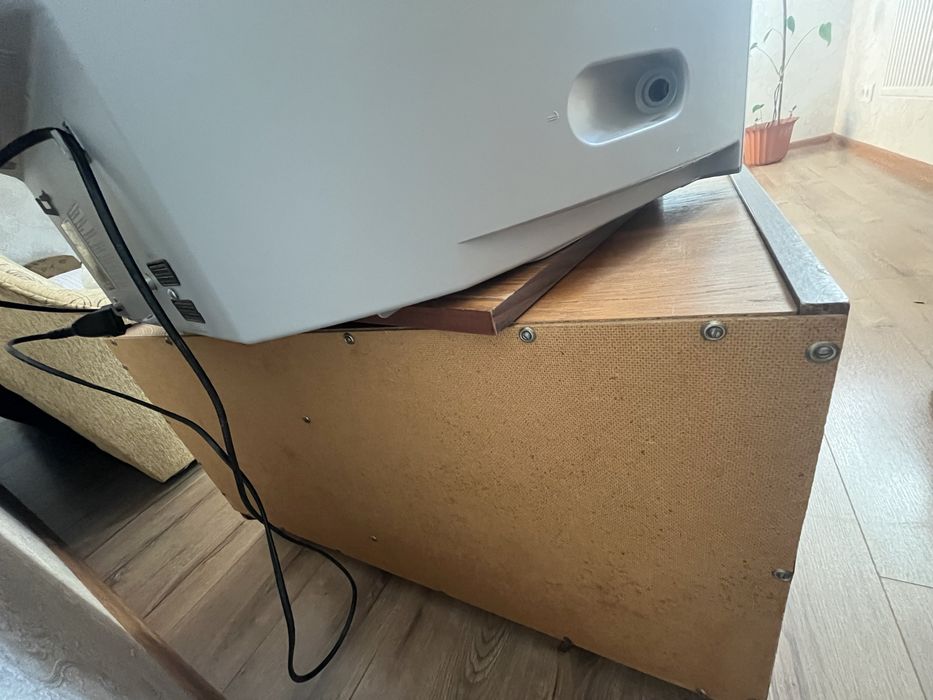 Тумба під телевізор