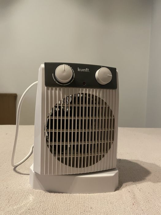 Termoventilador com Oscilação Kunft 2000W – Como Novo!