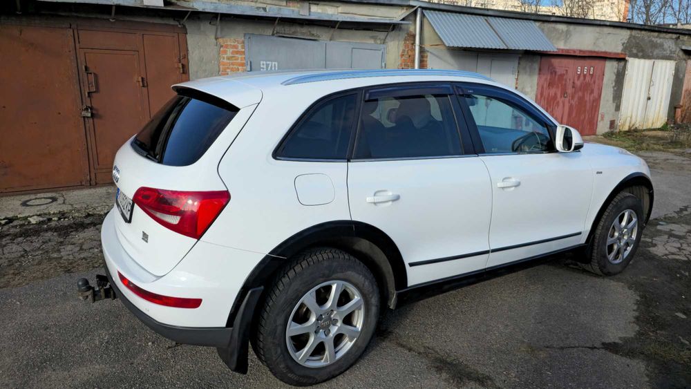 Продам AUDI Q5 2.0 TDI