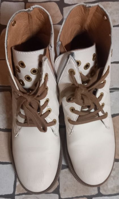 Botas em pele - Tamanho 36