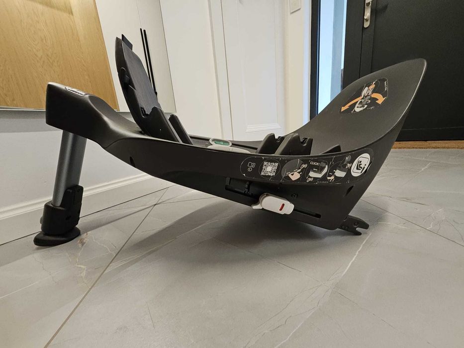 Zestaw fotelików Cybex: Cloud Z i-Size + Sirona Z i-Size + baza lsofix