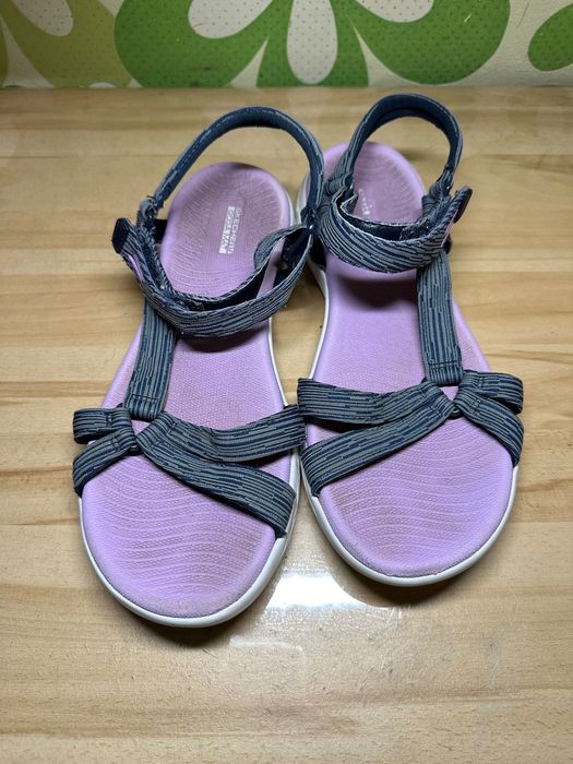 Сандалі Sketchers 40 розмір