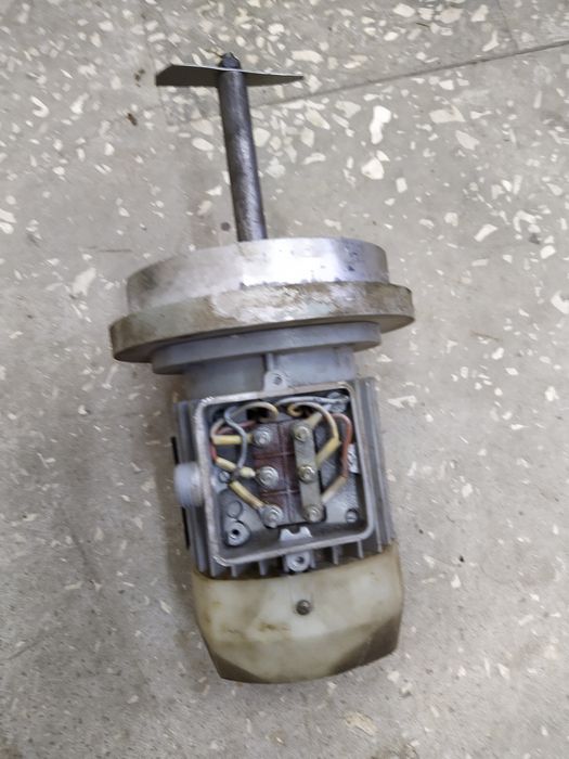 Электродвигатель/миксер