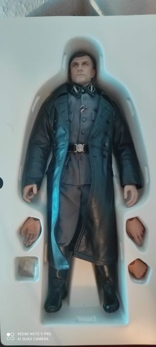 Figurka hot toys Bękarty wojny skala 1:6