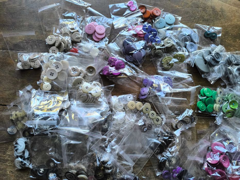 Zestaw Kolorowych Guzików