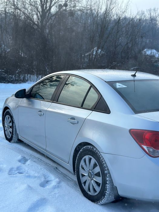 Продам автомобіль Chevrolet Cruze