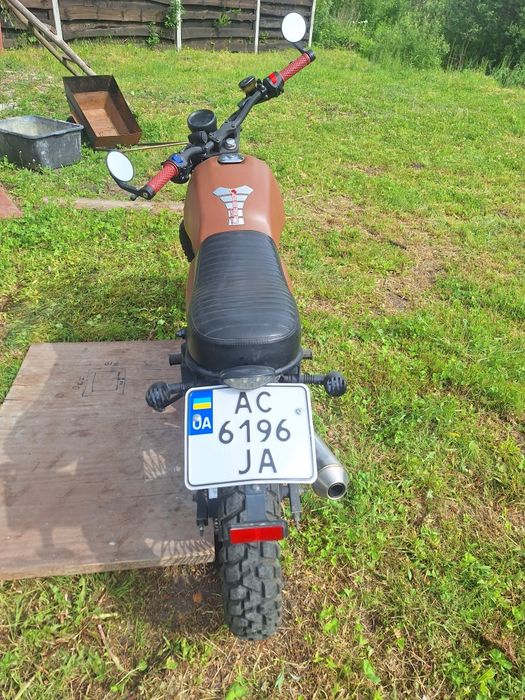 Майже новий мотоцикл Geon scrambler 200 lite