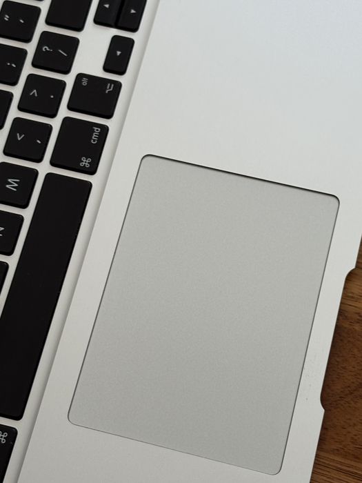 MacBook Air (13-inch, 2017) 8GB Intel