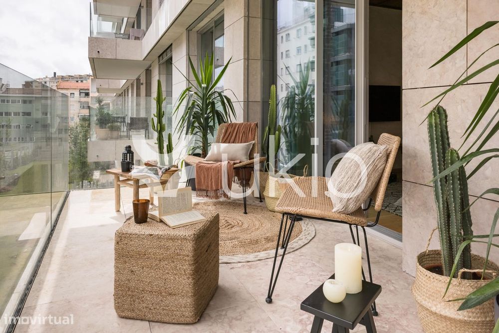 Apartamento T2 com terraço em Rato - Amoreiras