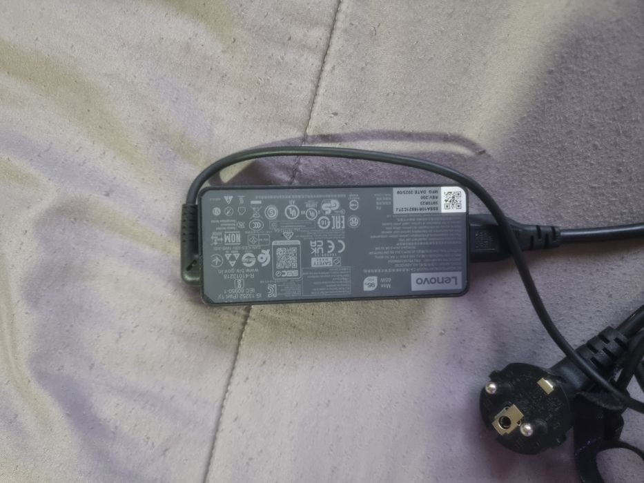 Carregador Lenovo 65W USB-C