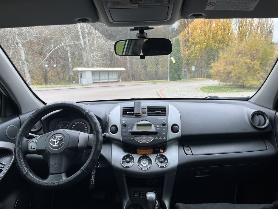 Продам Toyota RAV4 2007 року