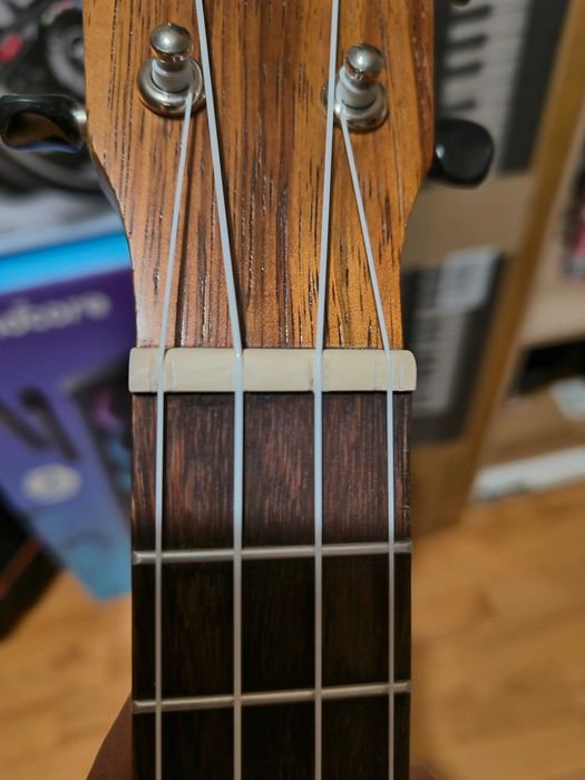 Ukulele tenorowe Flight