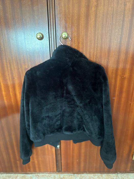 Casaco pelo preto PULLBEAR