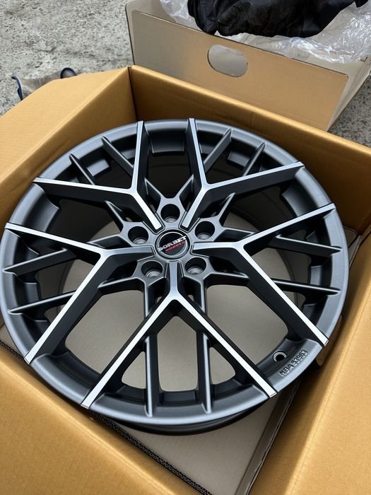 5x114.3R19 8J ET:40 DIA:72.6 Нові оригінальні диски Borbet BY