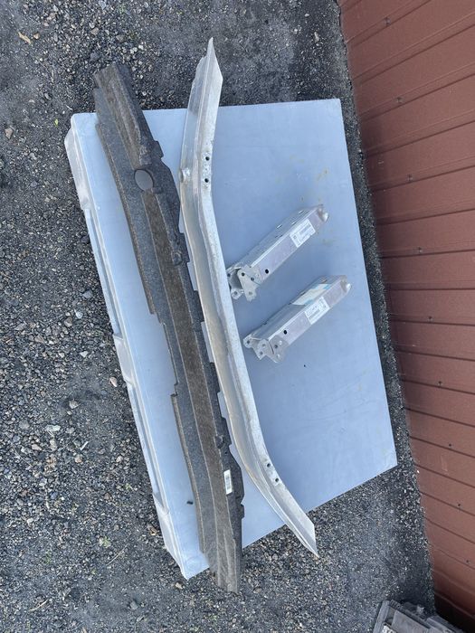 BMW F30 F31 LCI Lift absorber zderzaka belka Oryginał pianka demontaż