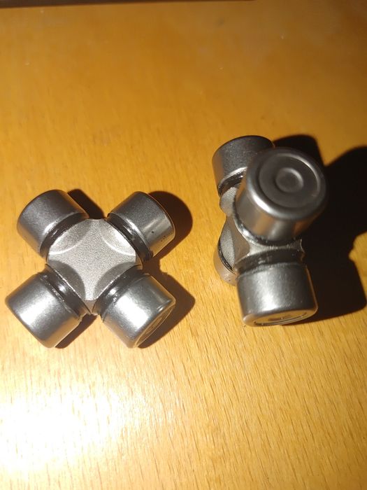 Хрестовинки рульової Tesla Model S