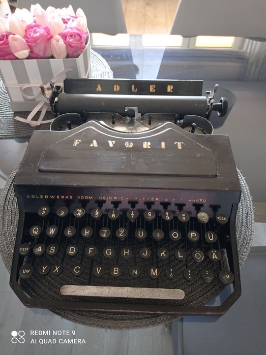 Maszyna do pisania Adler Favorit
